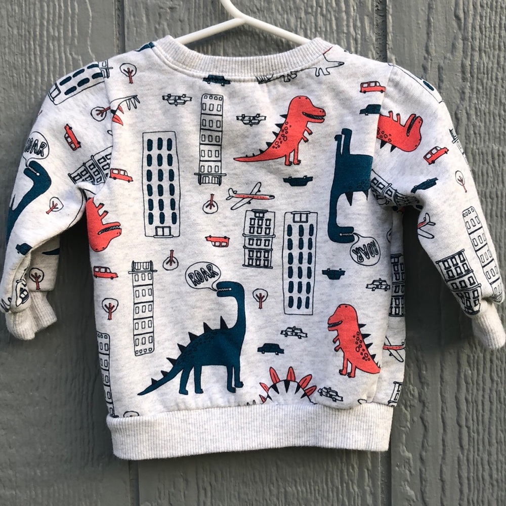 ✨3/$20✨ Super Cute Dinosaur Sweat Shirt 🦕 - Picture 3 of 3